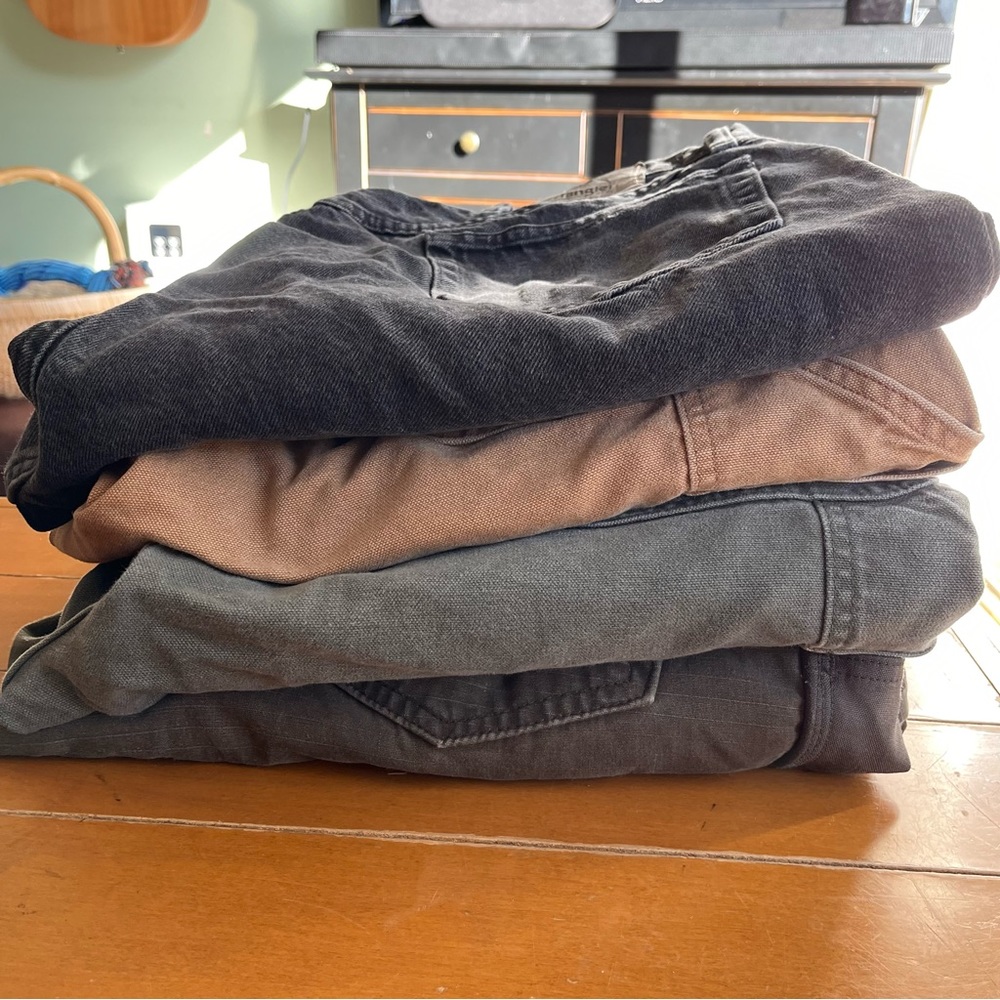 Bundle of 4 Work Pants - 3x Carhartt and 1x Wrangler